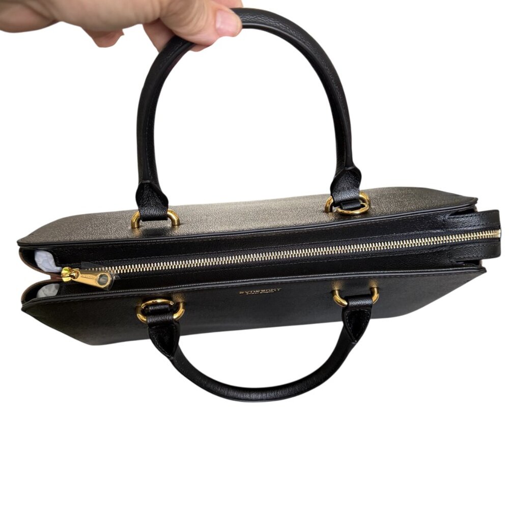 Burberry Banwell Black Leather Shoulder Bag Handbag - Picture 5 of 16
